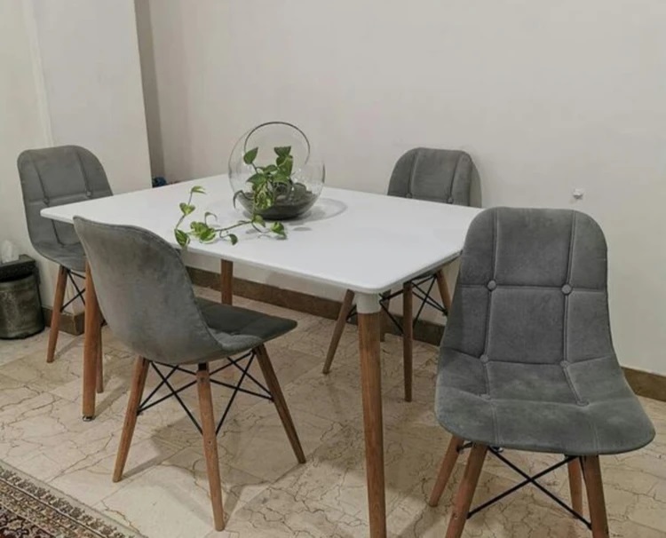 میز ناهارخوری مدل لمسه