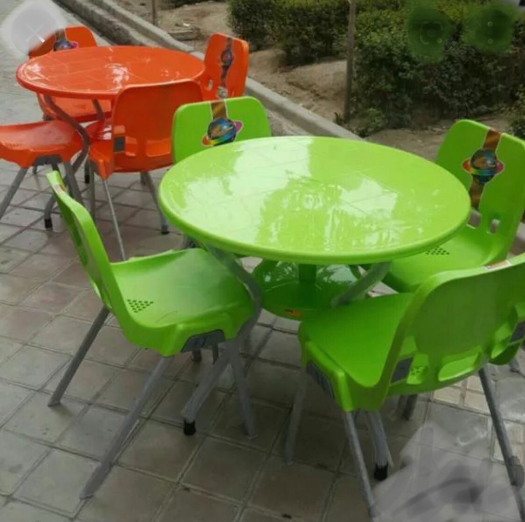 غذاخوری ناهارخوری پلاستیکی پایه فلزی تاشو نشکن